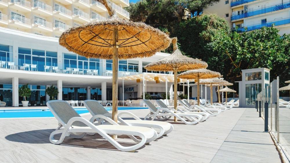 Bahia Principe Escape Coral Playa Adults Only 1