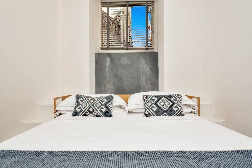 Colonna 24 Luxury Room in Portovenere near 5 Terre 2