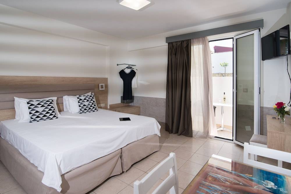 Vagelis Comfort Apartments 1