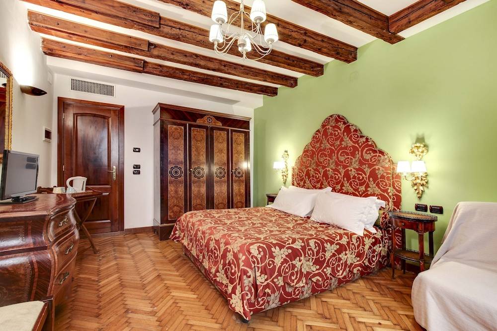 San Marco Superior Apartments by Wonderful Italy 1