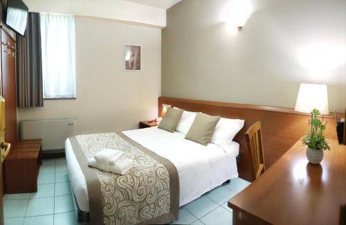ALA Hotel 2