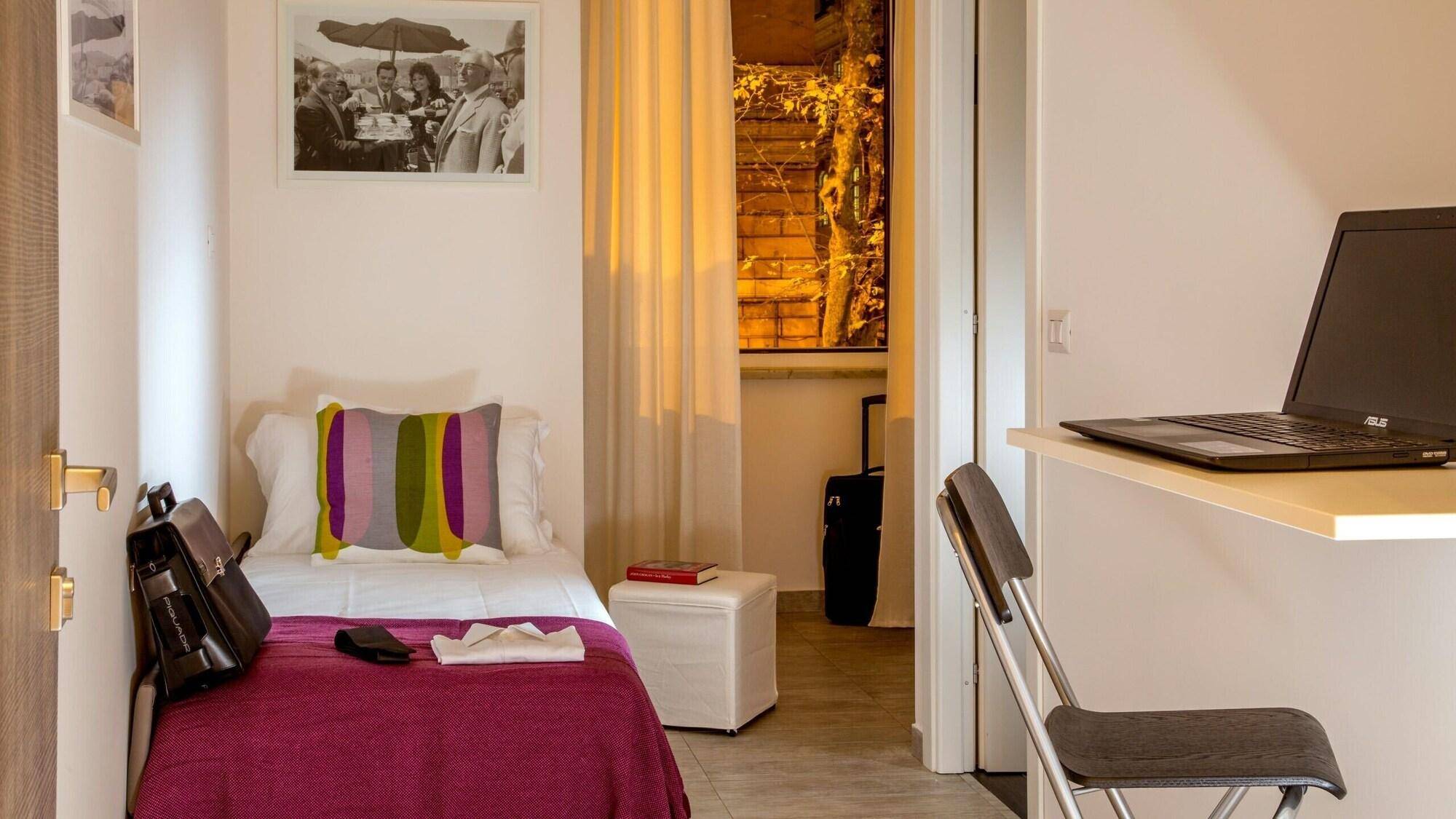 Relais Merulana Guest House 1