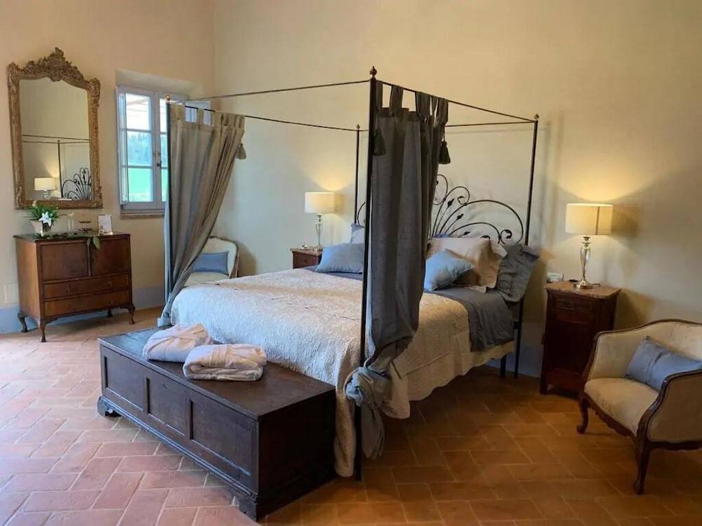 Cordella In Valdorcia Truffle and Olive Oil Resort 2