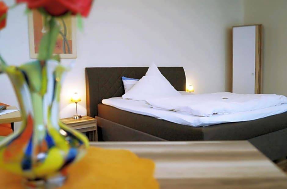 Hotel-Cafe Maxx 1