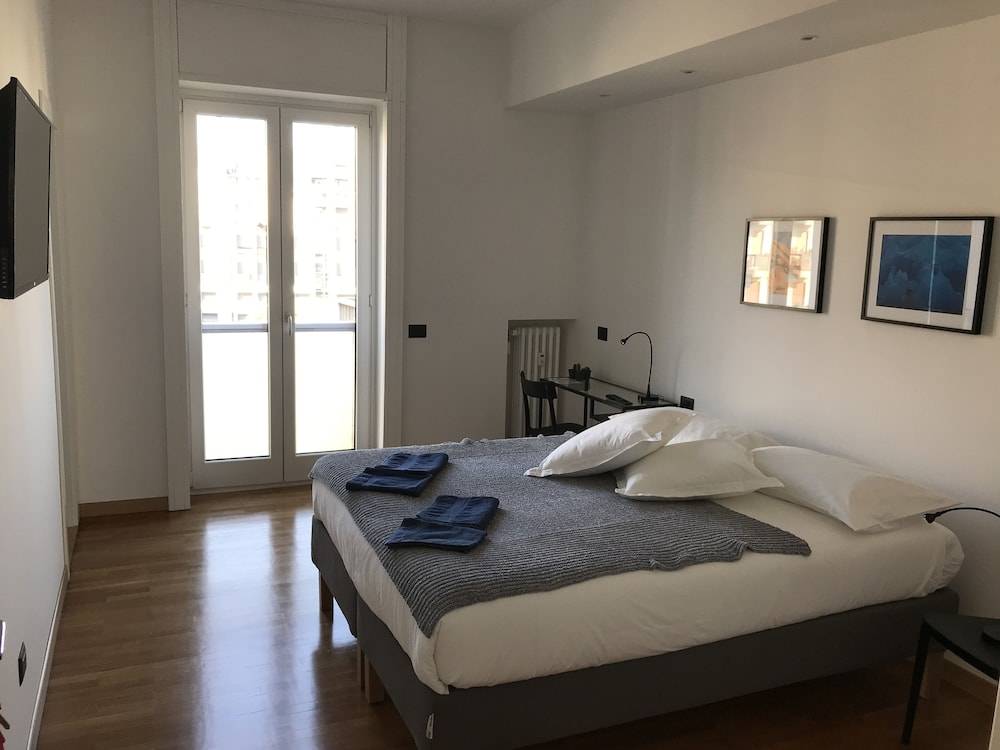 Feel@Home Apartment+Rooms 1