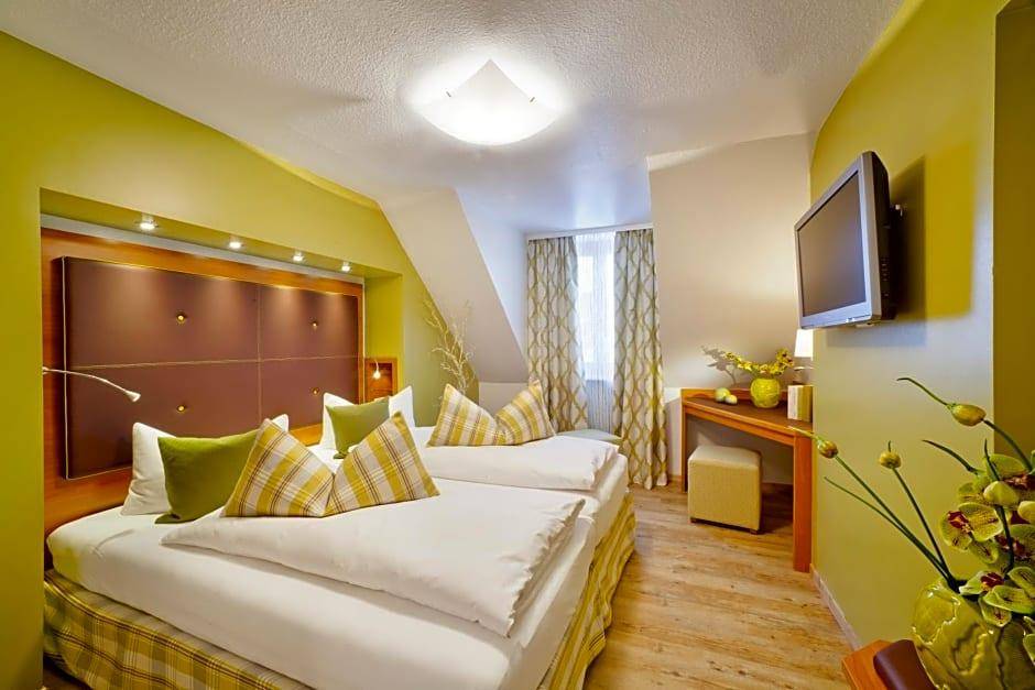 Altstadthotel "Zum Hechten" 1