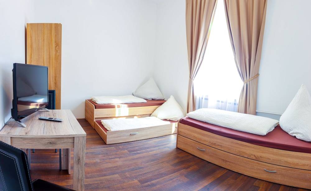 FMM Hostel 1