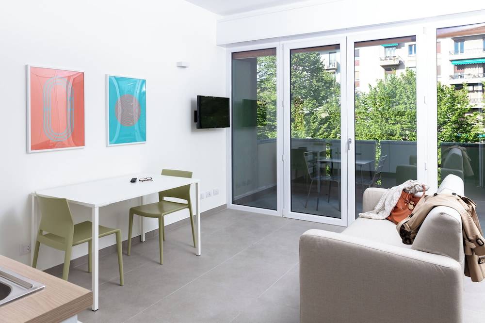 Cirene Apartments Milano 1