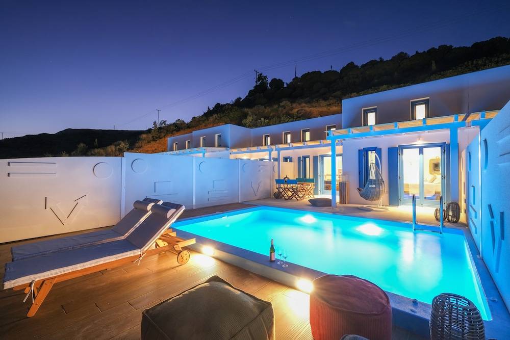 Aelia Collection Suites - Adults Friendly 1