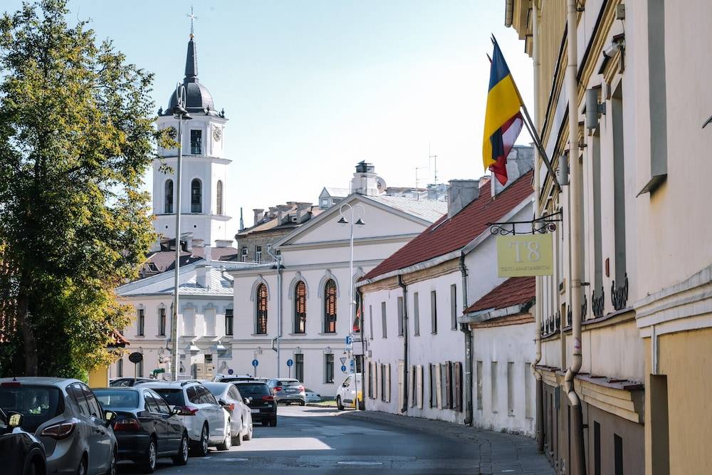 CATHEDRAL Old Town Suites 1