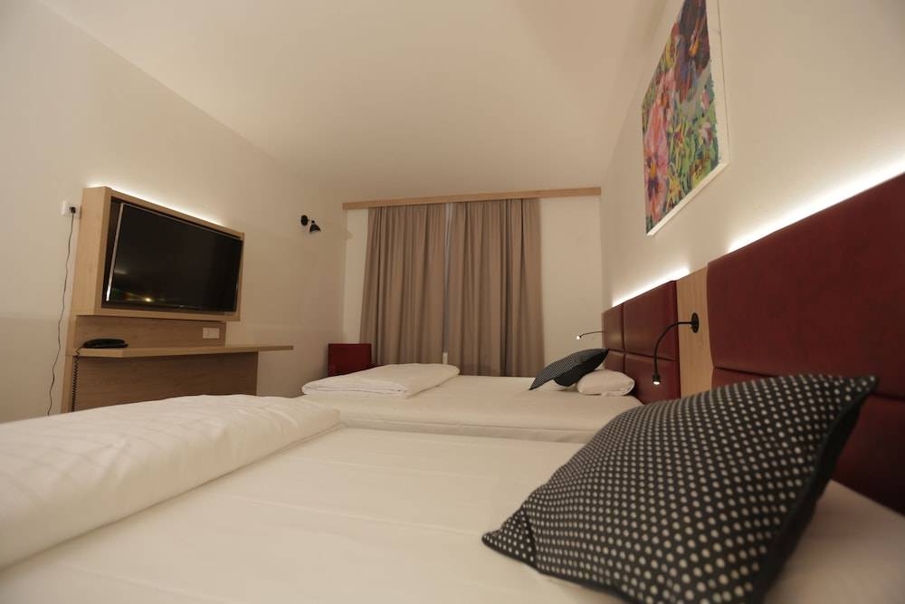 Galeria Airport Hotel 1