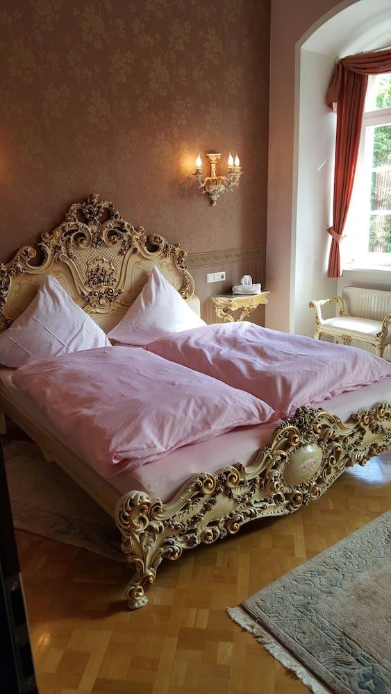 Schloss Sennfeld - Hotel & Restaurant & Veranstaltungsort 2