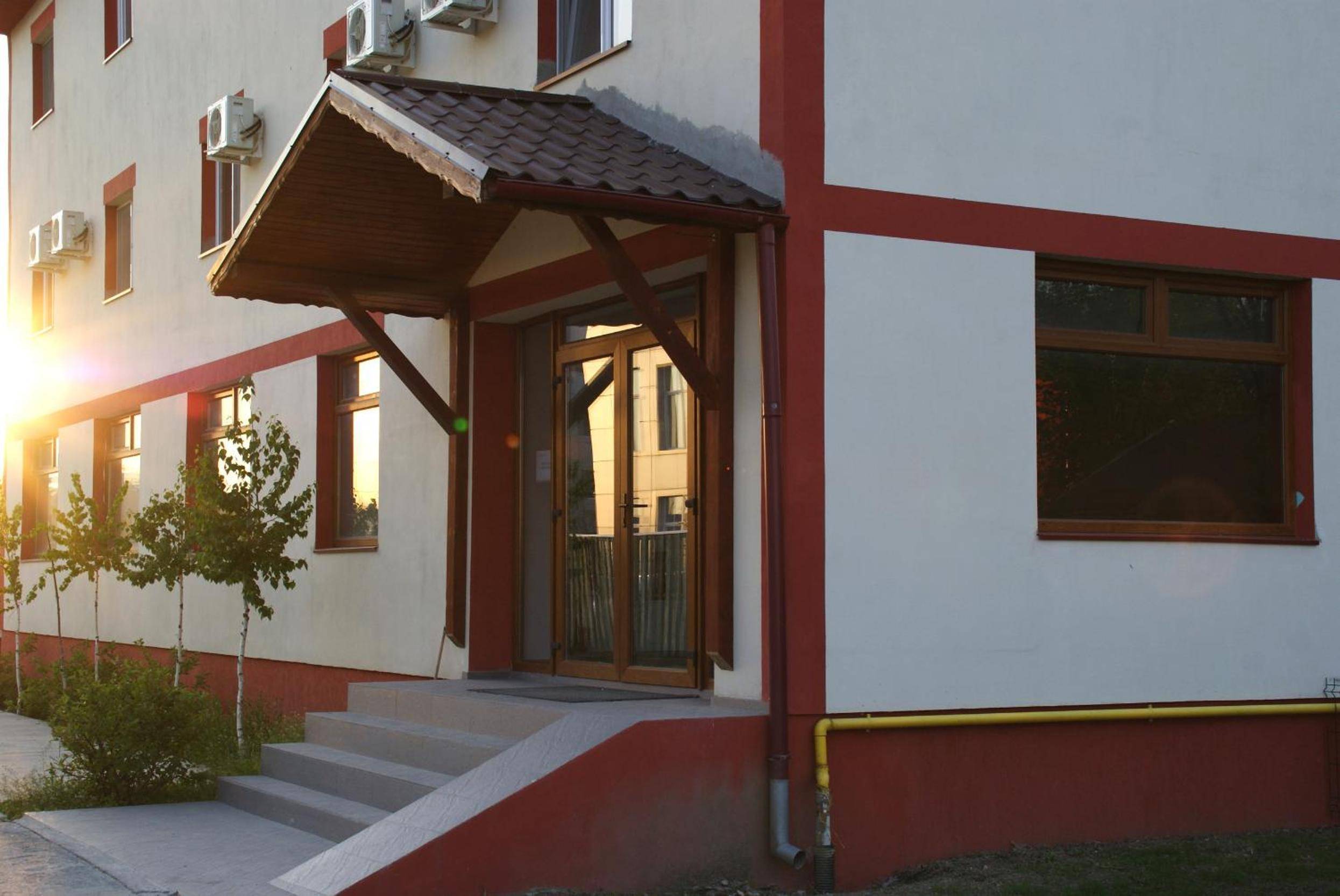 Hotel Otopeni 2