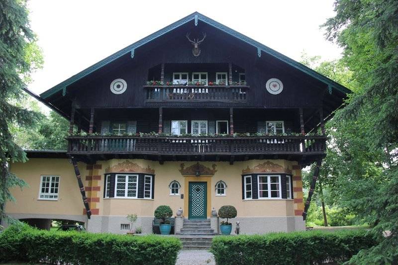 Villa Zollhaus Bed & Breakfast 1