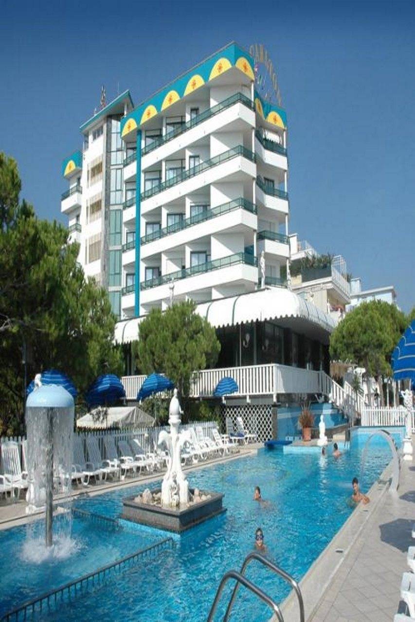 Hotel Carlton 1