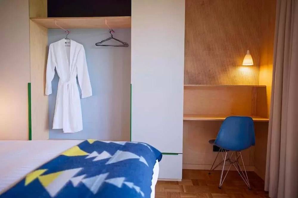 Basecamp Amsterdam 2