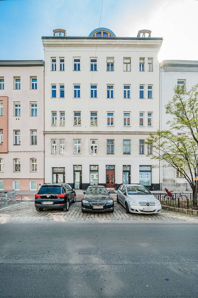 easy-flat Augarten - Apartments near Danube and Metro 1