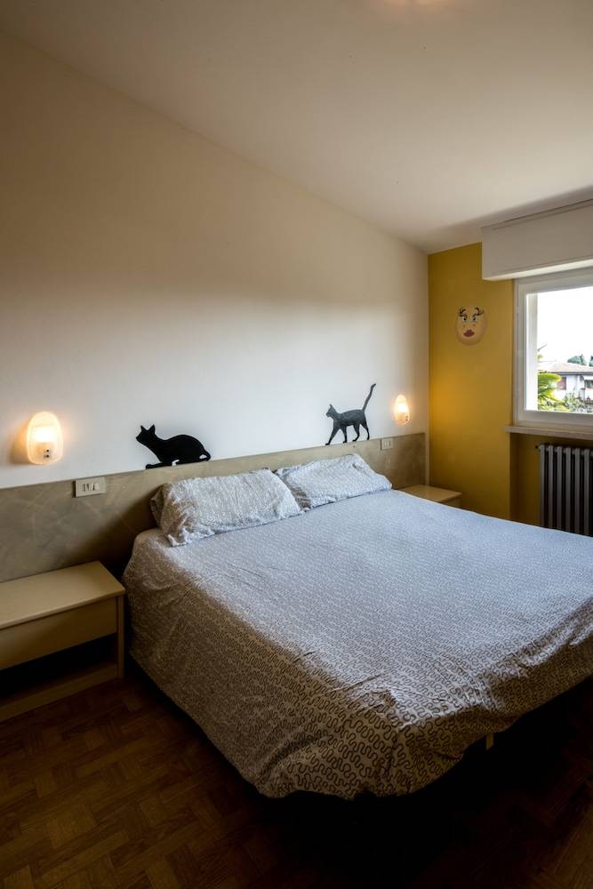 Route77 hostel 2