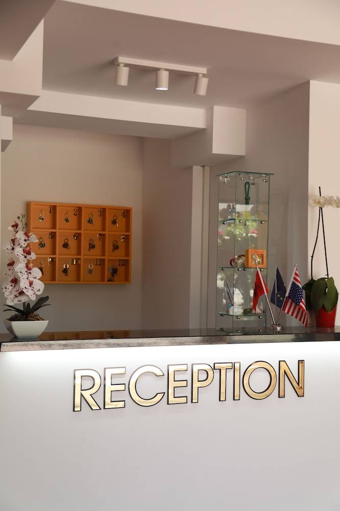 Sunrise Luxury Apartments 1