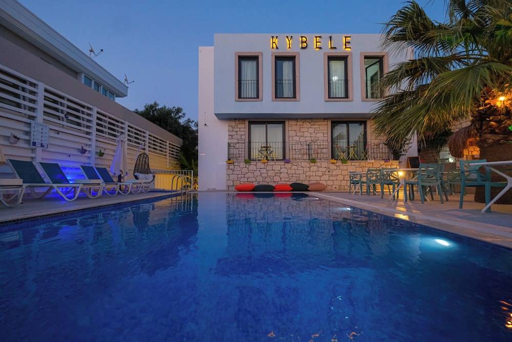 Kybele Alaçatı 1