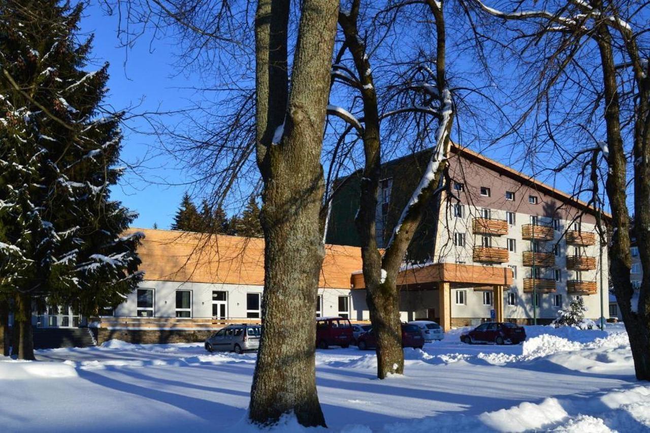 Hotel Srní a Depandance 1