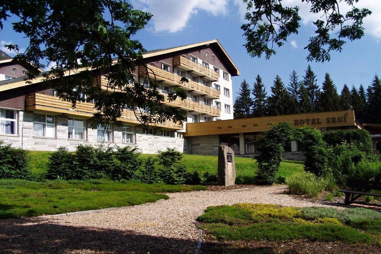 Hotel Srní a Depandance 2