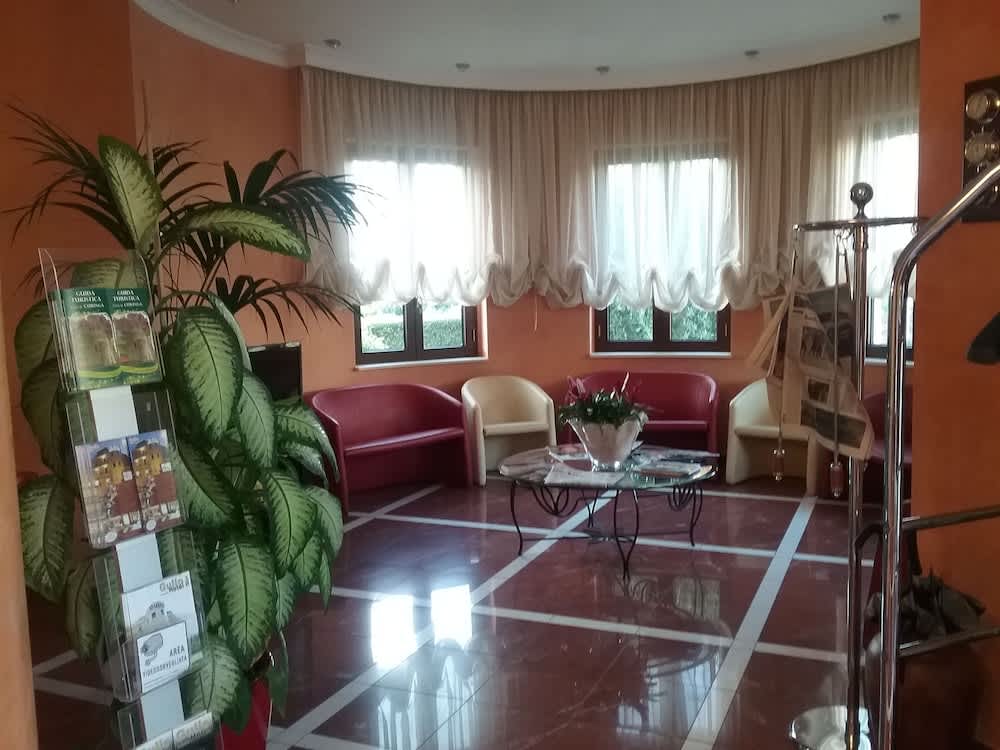 Gullo Hotel 2
