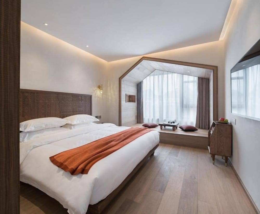 Yangshuo Lisa Boutique Hotel -- Central City & 8 min to West Street & 6 min to Li River 2