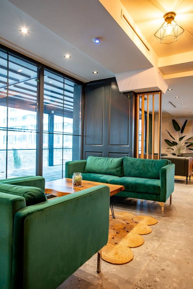 Ador Hotel 2
