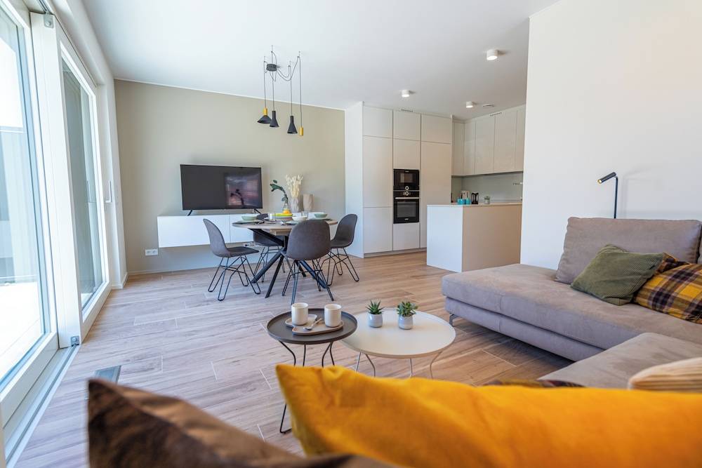 En Suite bedrooms at Reckenthal House by Rentaroo 1