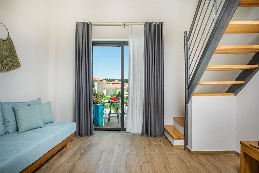 AlexMare Hotel Fourka 2