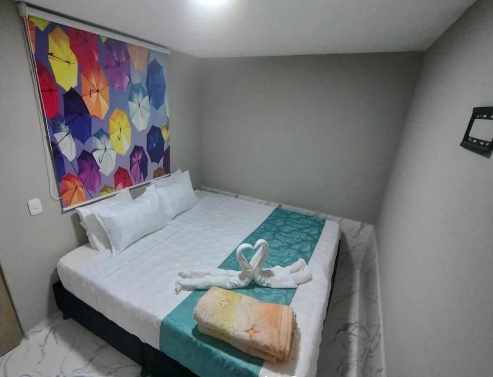 HOTEL LUXEM 2