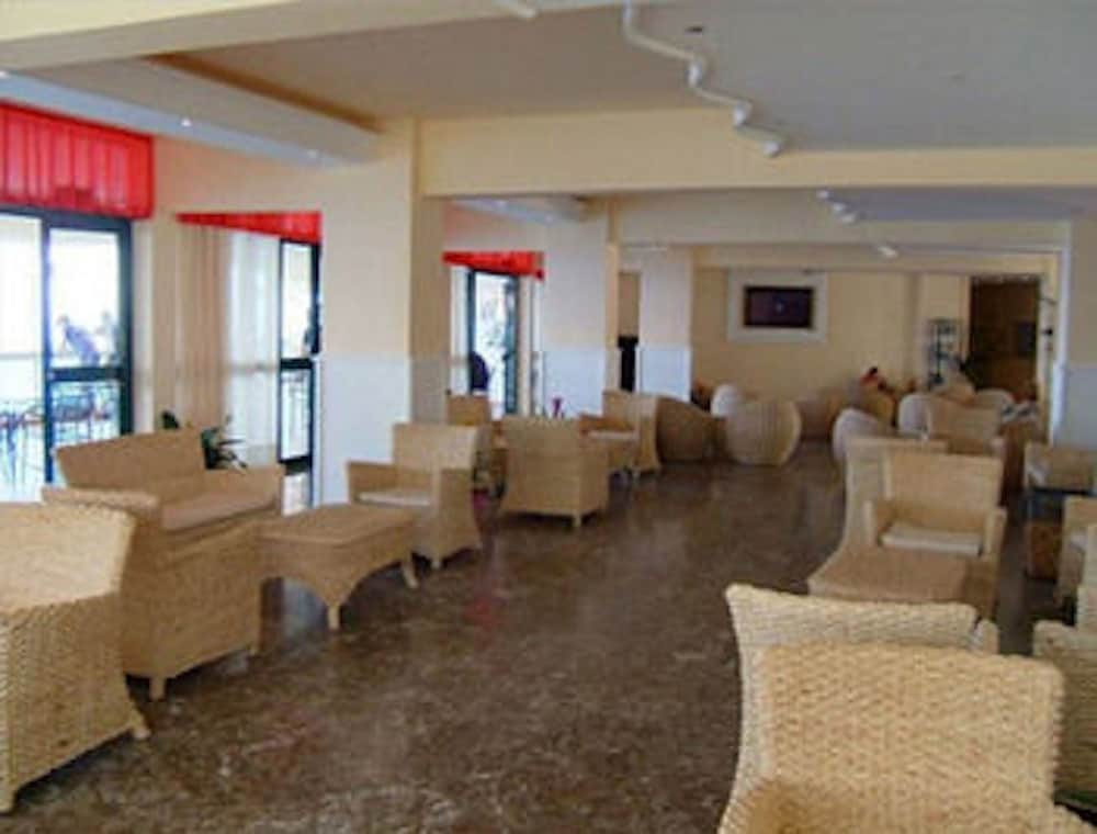 Capo Skino Park Hotel 2