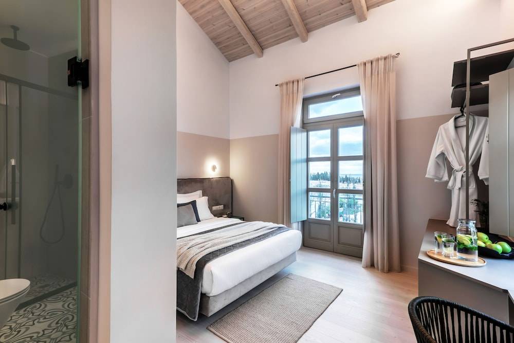 Octavia Rooms 2