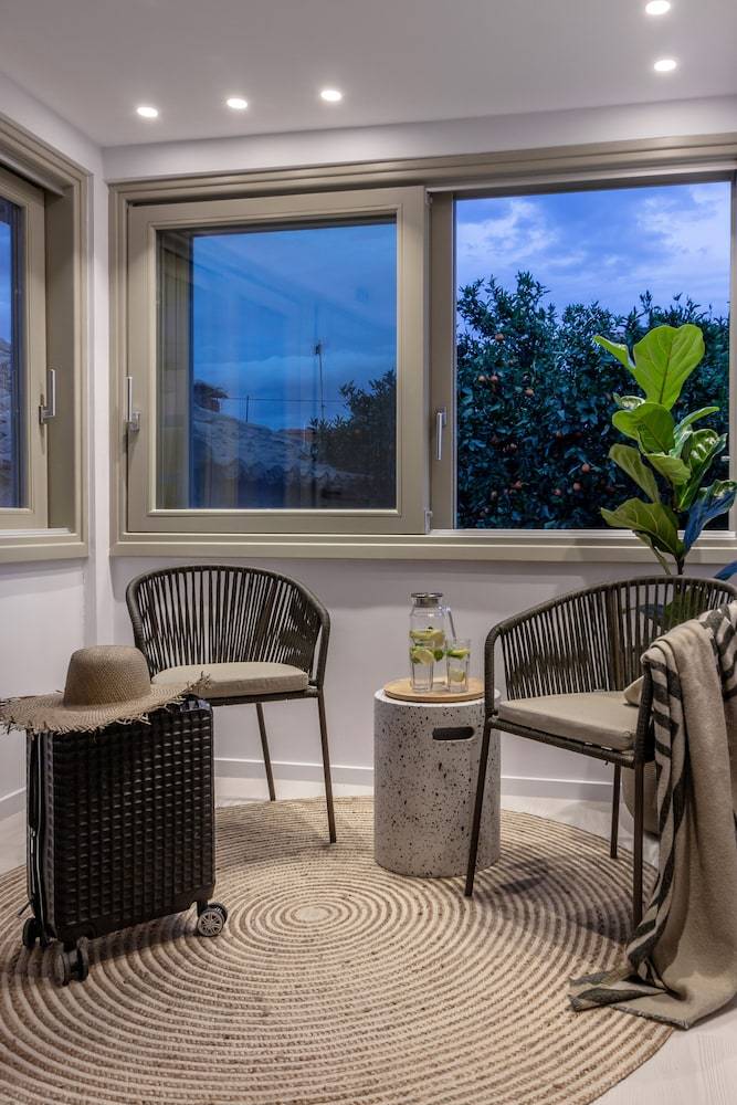 Octavia Rooms 1