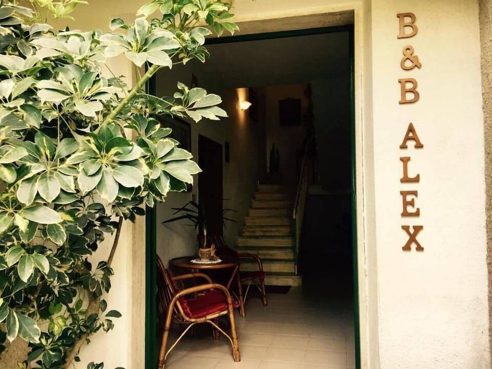 Bed & Breakfast Alex 2