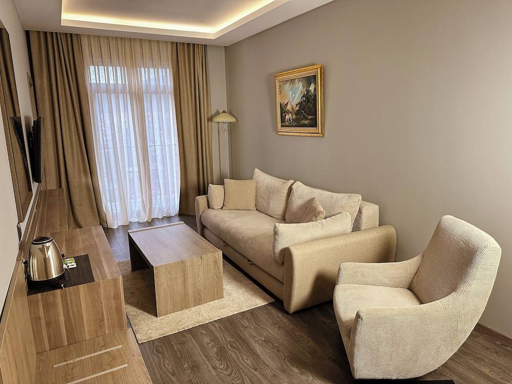 Viola Hotel Budva 1