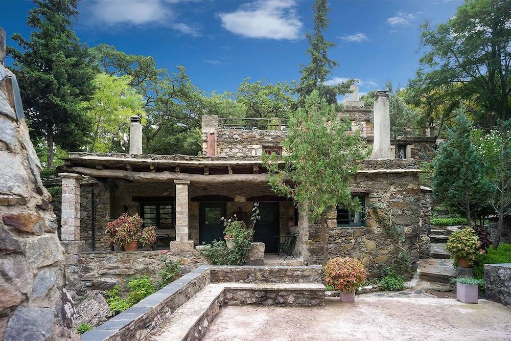 Μilia Mountain retreat 1