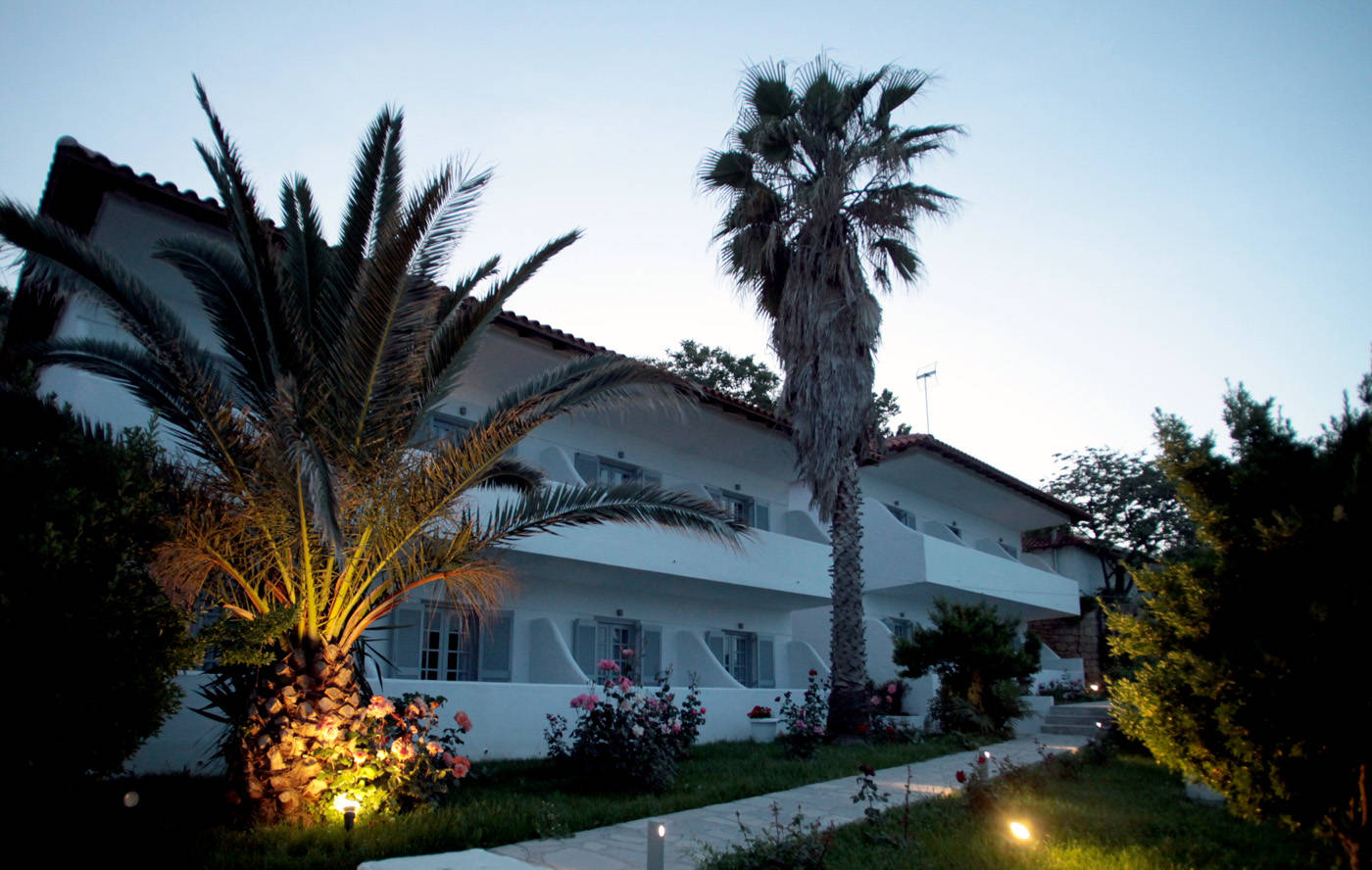 White Suites Resort- Adults Only Hotel 2