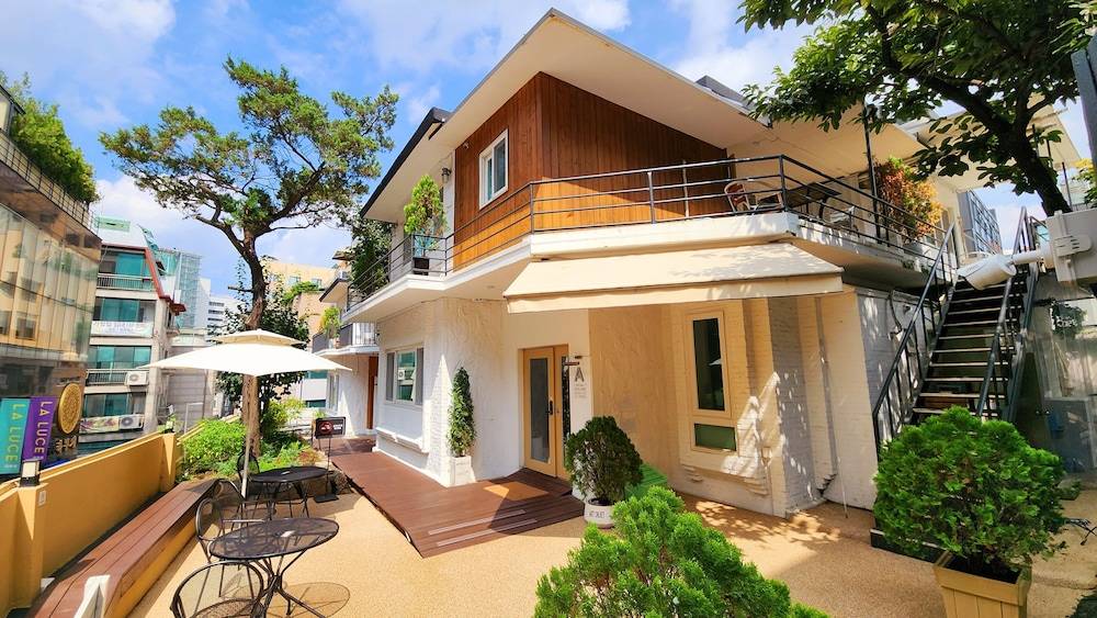 OYO Myeongdong 5 Lodge 1