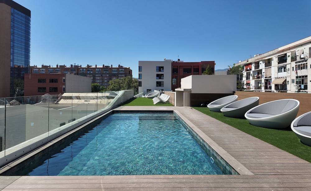 BLAU Student Housing - Students Only 1