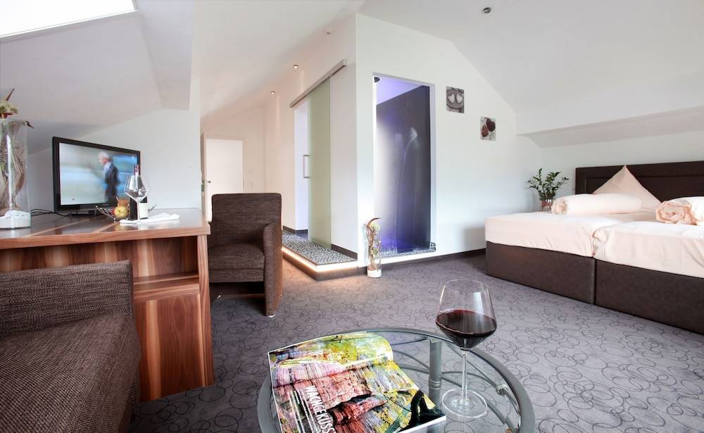 Hotel Am Hirschhorn - Wellness - Spa - and more 1