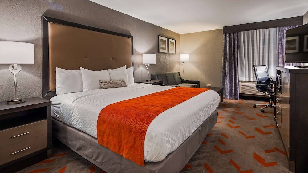 Best Western Plus North Joliet 1