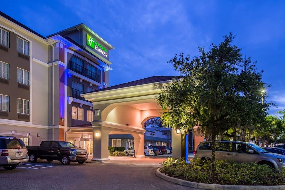 Holiday Inn Express TAMPA N I-75 - UNIVERSITY AREA by IHG 1
