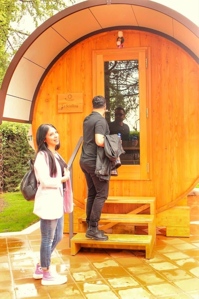 Rifugio diVino Dormire in una botte - Wine Barrel stay near Rome 2