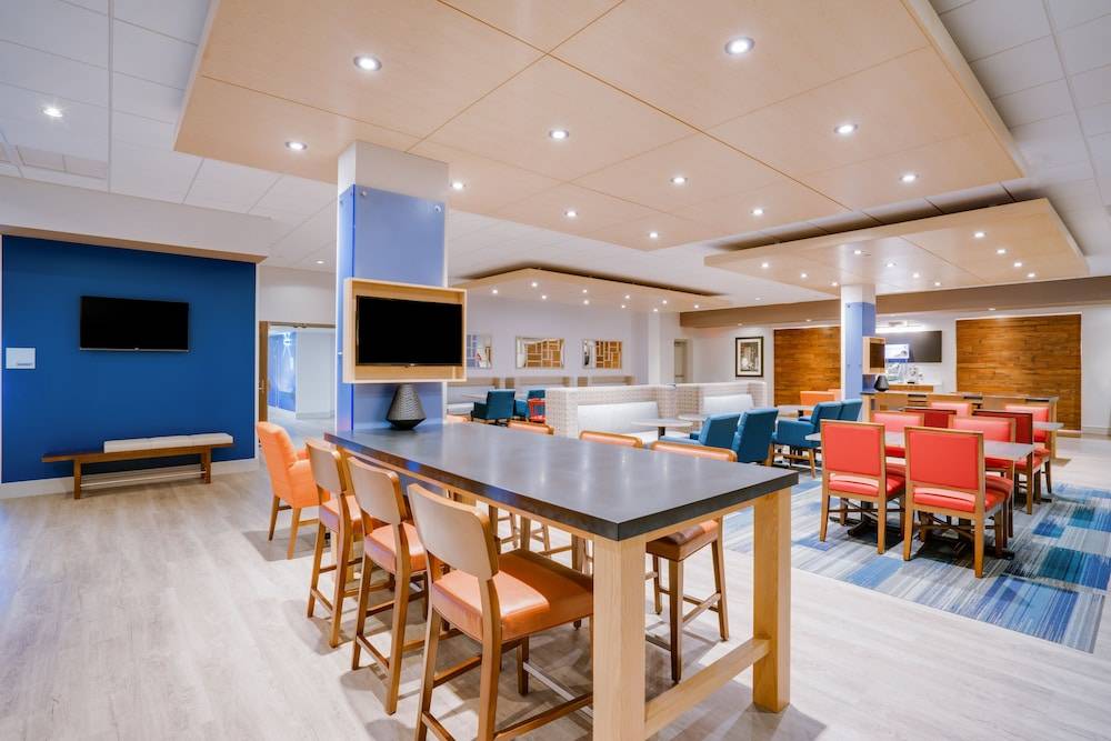 Holiday Inn Express & Suites FT. WASHINGTON - PHILADELPHIA by IHG 2