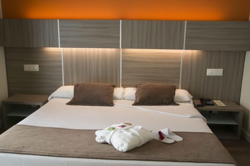 Hotel Serrano 2