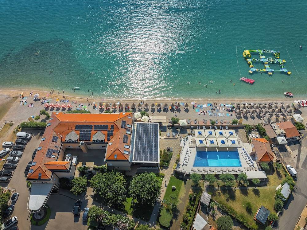 Hotel Dobrovit 1