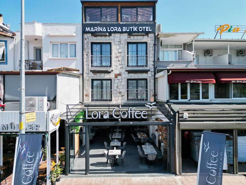 Marina Lora Butik Otel Sığacık 1