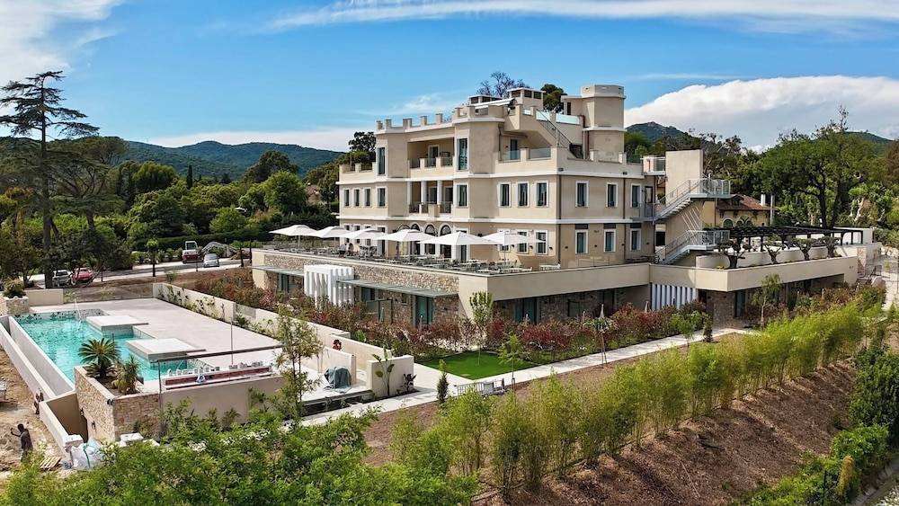 Château Rose Golfe de Saint Tropez 1